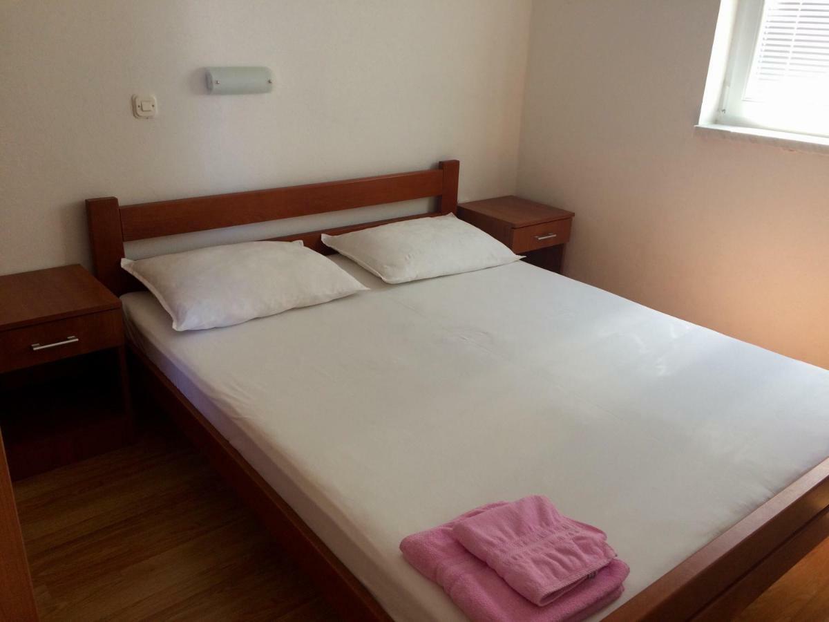 Apartmani Brusel Паг Екстер'єр фото